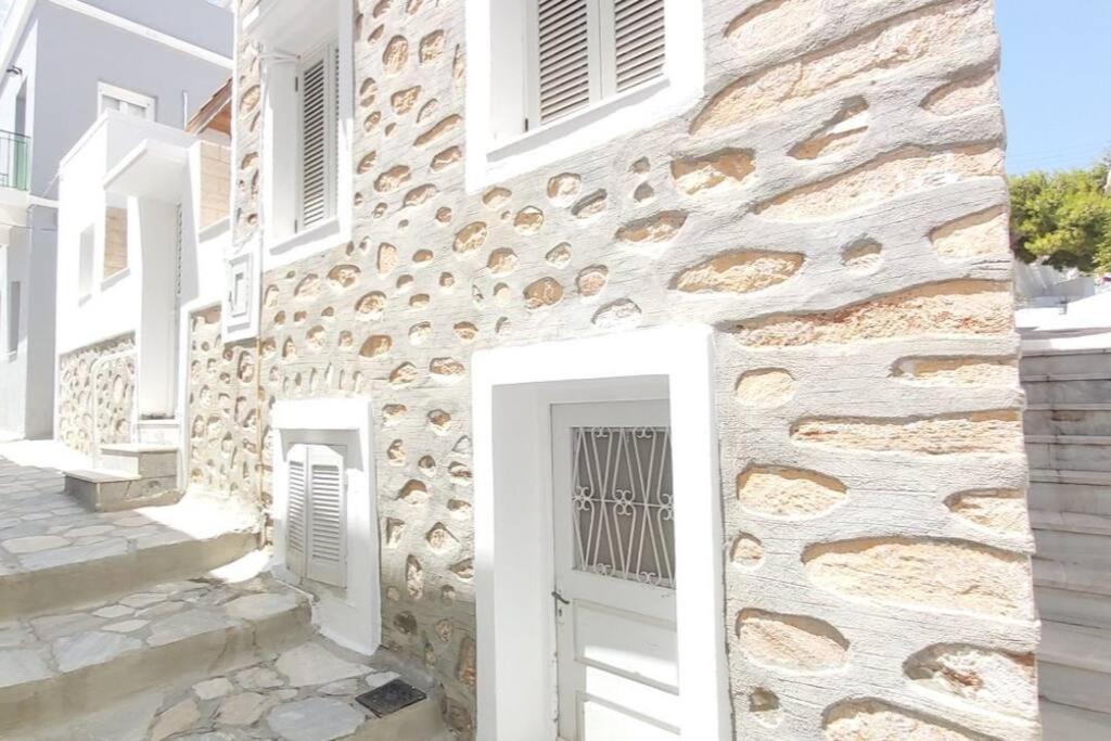 Syros Stone Yard House Villa Ermoúpoli Eksteriør bilde